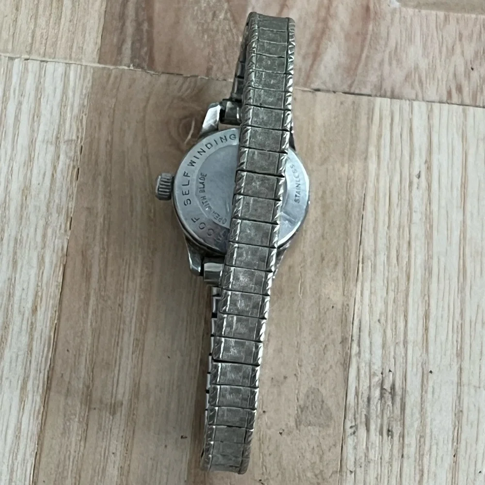 Benrus 3 Stars Ladies Watch Rare Vintage Self-Winding Silver Dial Stretch Band